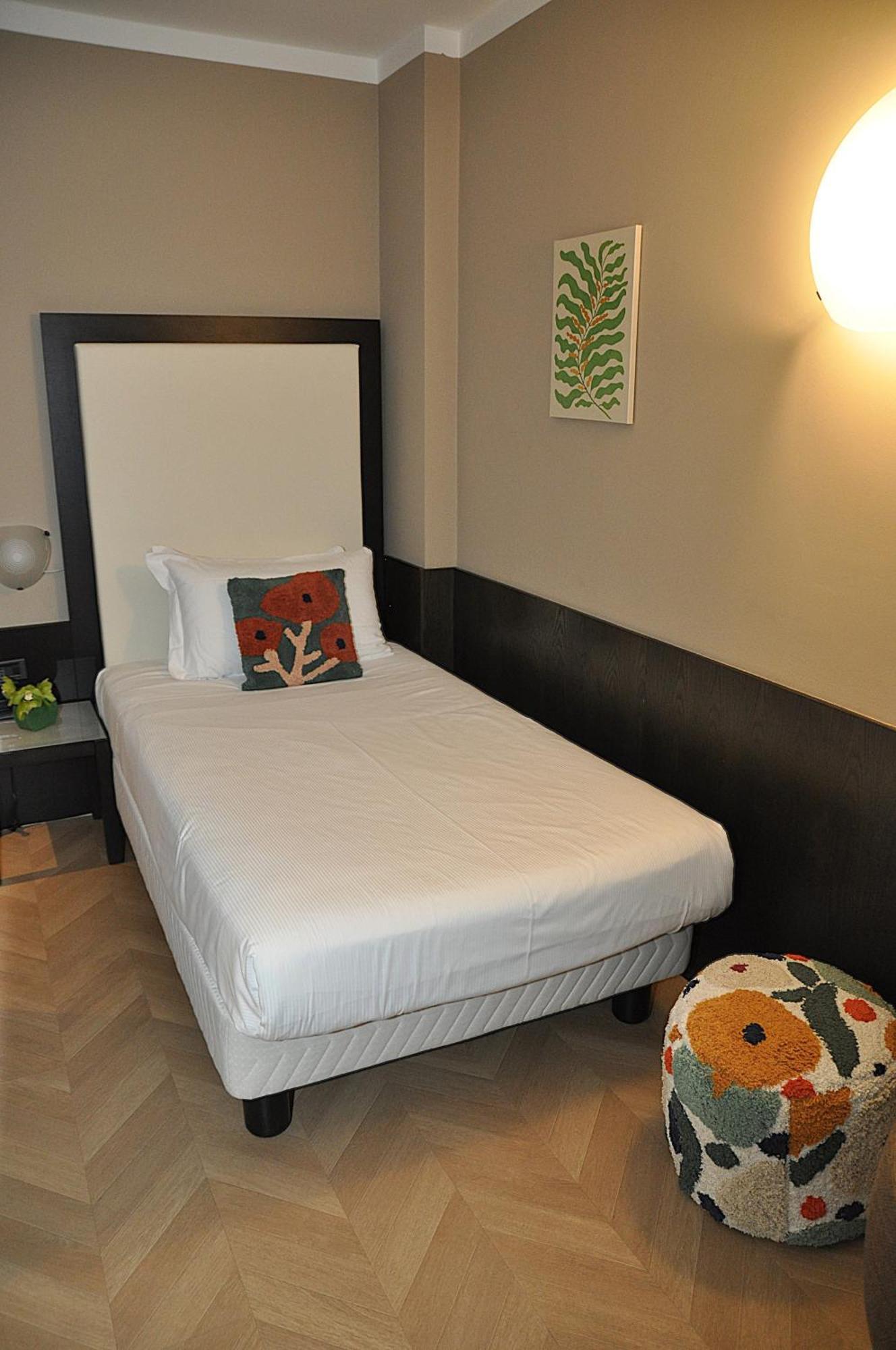 Hotel Comtur Binasco Esterno foto